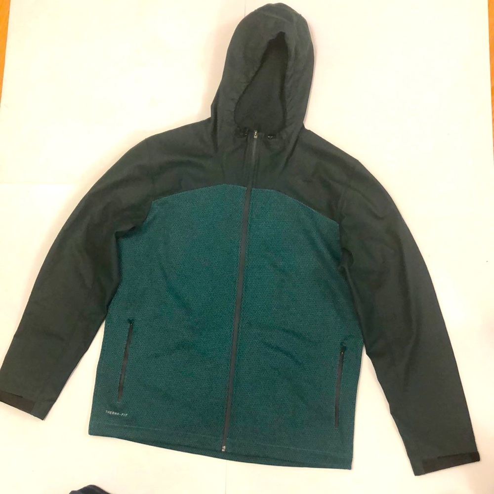 Nike L Jacket Hood Zippers Pocket Therma- Fit Velcro Cuffs Excellent Condition